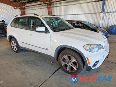 Czwarte zdjęcie samochodu z boku: 2011 BMW X5 XDRIVE35D VIN:5UXZW0C52BL656942 - miniatura