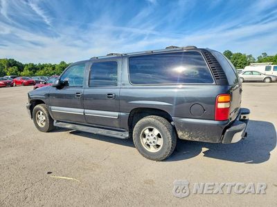 Drugie zdjęcie samochodu z przodu: 2002 CHEVROLET SUBURBAN C1500 VIN:3GNEC16Z42G308030 - miniatura