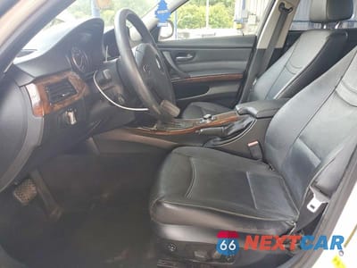Zdjęcie 7 z 12 samochodu: 2010 BMW 328 XI SULEV VIN:WBAPK5C56AA649145 - miniatura