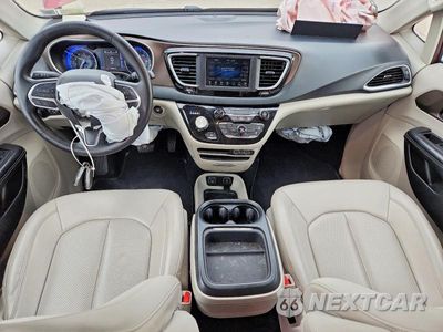 Zdjęcie 8 z 13 samochodu: 2021 CHRYSLER VOYAGER LXI VIN:2C4RC1DGXMR542309 - miniatura