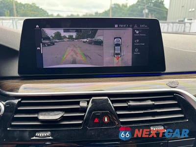 Zdjęcie 8 z 14 samochodu: 2020 BMW 530 I VIN:WBAJR3C06LCD80214 - miniatura
