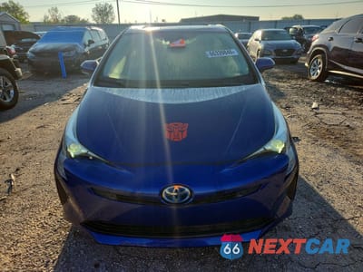 Piąte zdjęcie samochodu w środku: 2018 TOYOTA PRIUS THREE VIN:JTDKARFU5J3552274 - miniatura