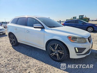 Czwarte zdjęcie samochodu z boku: 2017 VOLVO XC60 T6 R-DESIGN PLATINUM VIN:YV449MRS3H2132668 - miniatura