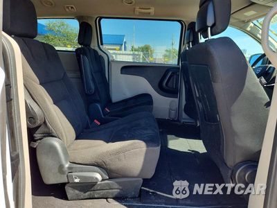 Zdjęcie 10 z 12 samochodu: 2018 DODGE GRAND CARAVAN SE VIN:2C4RDGBG7JR181930 - miniatura