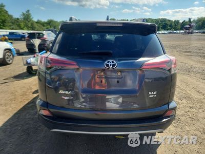 Zdjęcie 6 z 14 samochodu: 2018 TOYOTA RAV4 XLE VIN:2T3RFREV2JW720492 - miniatura