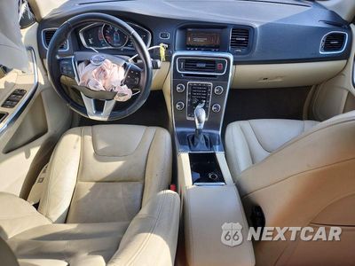 Zdjęcie 8 z 12 samochodu: 2014 VOLVO S60 T5 VIN:YV1612FS8E2281501 - miniatura