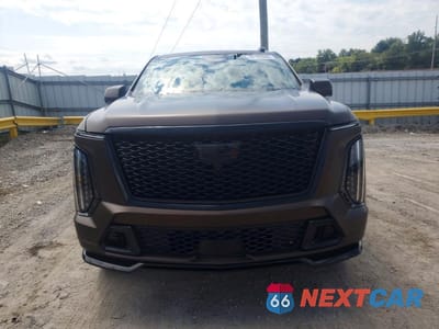 Piąte zdjęcie samochodu w środku: 2025 CADILLAC ESCALADE V VIN:1GYS9HR93SR158842 - miniatura