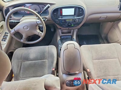 Zdjęcie 8 z 13 samochodu: 2002 TOYOTA SEQUOIA SR5 VIN:5TDZT34A72S067729 - miniatura