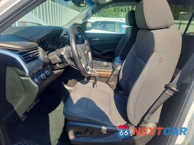 Zdjęcie 7 z 13 samochodu: 2019 CHEVROLET TAHOE K1500 LS VIN:1GNSKAKC8KR166045 - miniatura
