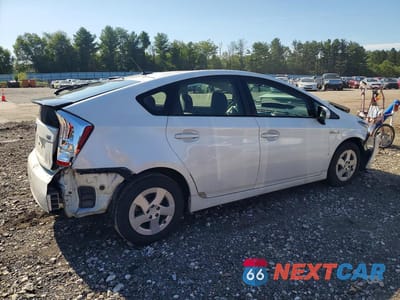 Trzecie zdjęcie samochodu z tyłu: 2011 TOYOTA PRIUS TWO VIN:JTDKN3DU4B5333378 - miniatura