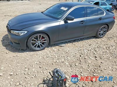 2019 BMW 330XI 3MW5R7J5XK8B02698 - główne zdjęcie licytacji z USA - miniatura