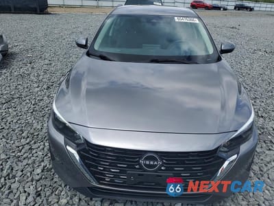 Piąte zdjęcie samochodu w środku: 2024 NISSAN SENTRA S VIN:3N1AB8BV7RY290474 - miniatura