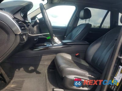 Zdjęcie 7 z 13 samochodu: 2016 BMW X5 XDRIVE35I VIN:5UXKR0C54G0S90371 - miniatura