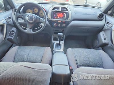 Zdjęcie 8 z 12 samochodu: 2002 TOYOTA RAV4 BASE VIN:JTEHH20V326025280 - miniatura