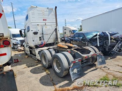 Drugie zdjęcie samochodu z przodu: 2020 VOLVO VNL SEMI TRUCK VIN:4V4NC9EH7LN228511 - miniatura