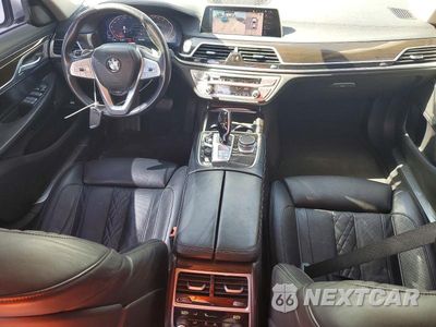 Zdjęcie 8 z 12 samochodu: 2020 BMW 740 I VIN:WBA7T2C0XLCD72526 - miniatura