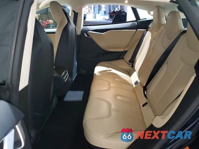 Zdjęcie 11 z 13 samochodu: 2015 TESLA MODEL S 85D VIN:5YJSA1H27FF082062 - miniatura