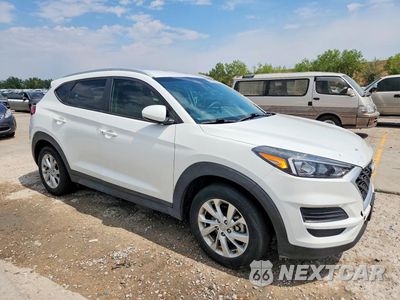 Czwarte zdjęcie samochodu z boku: 2019 HYUNDAI TUCSON VALUE VIN:KM8J33A43KU069366 - miniatura