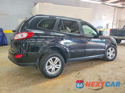 Trzecie zdjęcie samochodu z tyłu: 2012 HYUNDAI SANTA FE GLS VIN:5XYZGDAB2CG103011 - miniatura