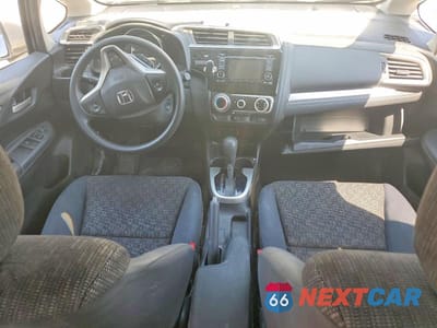 Zdjęcie 8 z 13 samochodu: 2016 HONDA FIT LX VIN:JHMGK5H56GX027547 - miniatura
