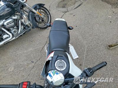 Piąte zdjęcie samochodu w środku: 2023 HONDA GROM A VIN:MLHJC9252P5100992 - miniatura