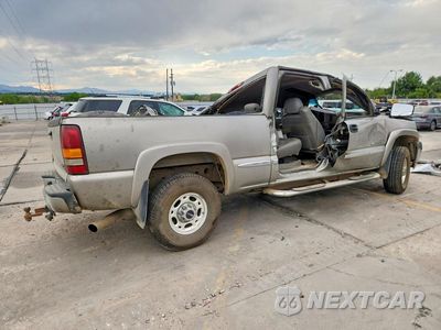 Trzecie zdjęcie samochodu z tyłu: 2002 GMC SIERRA K2500 HEAVY DUTY VIN:1GTHK23102F192081 - miniatura