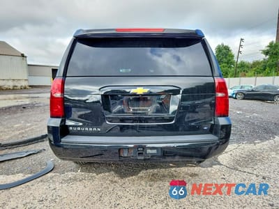 Zdjęcie 6 z 14 samochodu: 2015 CHEVROLET SUBURBAN K1500 LT VIN:1GNSKJKC2FR174986 - miniatura