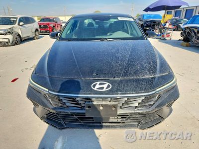Piąte zdjęcie samochodu w środku: 2025 HYUNDAI ELANTRA SEL VIN:KMHLS4DG0SU913113 - miniatura