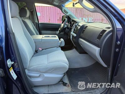 Piąte zdjęcie samochodu w środku: 2007 TOYOTA TUNDRA CREWMAX SR5 VIN:5TBDV54167S462078 - miniatura