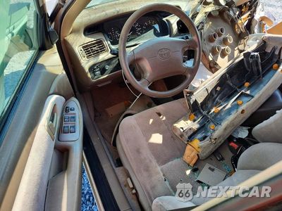 Zdjęcie 8 z 12 samochodu: 1999 TOYOTA CAMRY LE VIN:4T1BG22K0XU875785 - miniatura