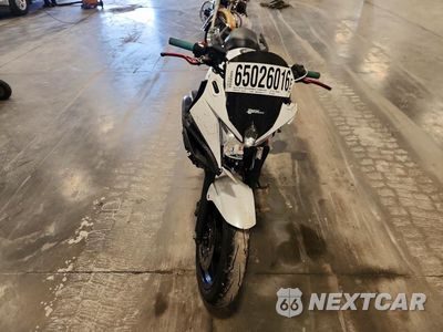 Drugie zdjęcie samochodu z przodu: 2013 YAMAHA FZ6 R VIN:JYARJ18E9DA010659 - miniatura
