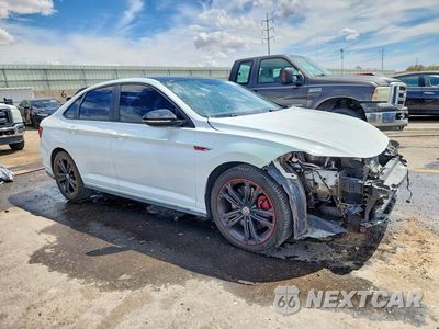 Czwarte zdjęcie samochodu z boku: 2019 VOLKSWAGEN JETTA GLI VIN:3VW6T7BU5KM208074 - miniatura