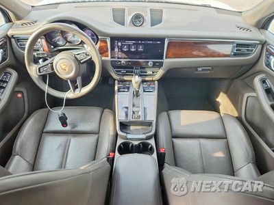 Zdjęcie 8 z 14 samochodu: 2024 PORSCHE MACAN S VIN:WP1AG2A58RLB36621 - miniatura
