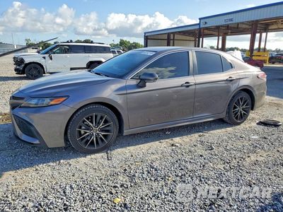 2024 TOYOTA CAMRY SE 4T1G11AK7RU188664 - główne zdjęcie licytacji z USA - miniatura