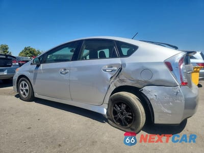 Drugie zdjęcie samochodu z przodu: 2014 TOYOTA PRIUS TWO VIN:JTDKN3DU1E1800557 - miniatura
