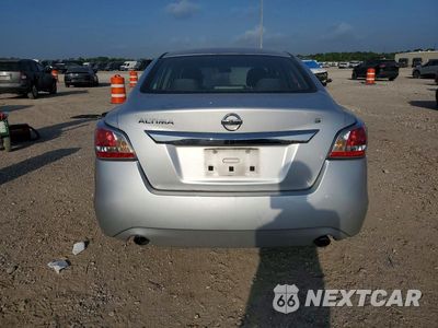 Zdjęcie 6 z 13 samochodu: 2015 NISSAN ALTIMA 2.5 S VIN:1N4AL3AP4FC245809 - miniatura