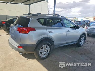 Trzecie zdjęcie samochodu z tyłu: 2015 TOYOTA RAV4 LE VIN:JTMZFREV9FJ041440 - miniatura