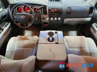 Zdjęcie 8 z 12 samochodu: 2010 TOYOTA TUNDRA DOUBLE CAB SR5 VIN:5TFUY5F14AX098739 - miniatura