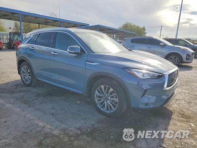 Czwarte zdjęcie samochodu z boku: 2023 INFINITI QX50 LUXE VIN:3PCAJ5BA1PF102827 - miniatura