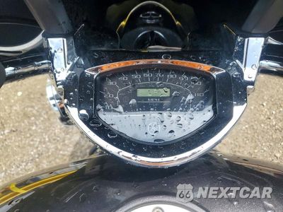 Zdjęcie 7 z 9 samochodu: 2014 YAMAHA XVS1300 CT VIN:JYAVP32E9EA005030 - miniatura