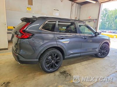 Trzecie zdjęcie samochodu z tyłu: 2024 HONDA CR-V SPORT TOURING VIN:7FARS6H90RE059799 - miniatura