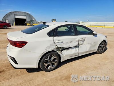 Trzecie zdjęcie samochodu z tyłu: 2021 KIA FORTE LXS VIN:3KPF24AD5ME321591 - miniatura