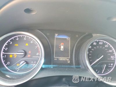 Zdjęcie 9 z 13 samochodu: 2018 TOYOTA CAMRY SE VIN:4T1B11HK2JU072440 - miniatura