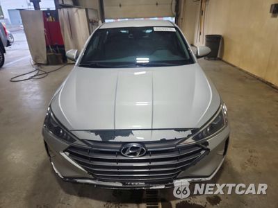 Piąte zdjęcie samochodu w środku: 2019 HYUNDAI ELANTRA SEL VIN:5NPD84LF2KH462163 - miniatura