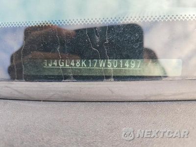 Zdjęcie 12 z 12 samochodu: 2007 JEEP LIBERTY SPORT VIN:1J4GL48K17W501497 - miniatura
