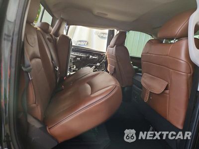 Zdjęcie 10 z 13 samochodu: 2015 RAM 1500 LONGHORN VIN:1C6RR7PT5FS728682 - miniatura