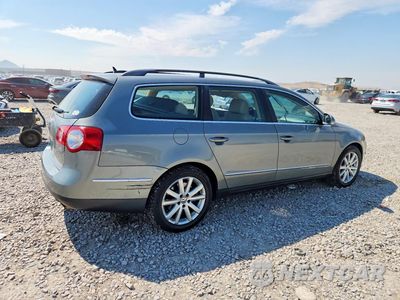 Trzecie zdjęcie samochodu z tyłu: 2007 VOLKSWAGEN PASSAT 3.6L 4MOTION WAGON LUXURY VIN:WVWVU93C27E006979 - miniatura