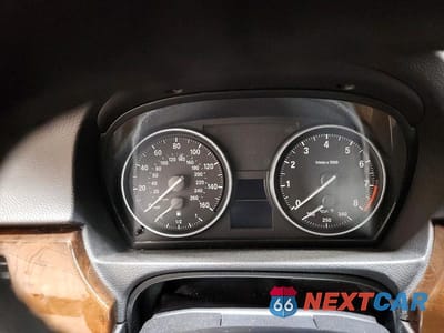 Zdjęcie 9 z 12 samochodu: 2011 BMW 335 XI VIN:WBAPL5G50BNN23705 - miniatura