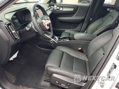 Zdjęcie 7 z 13 samochodu: 2026 VOLVO XC40 PLUS VIN:YV4L12UC7T2788145 - miniatura
