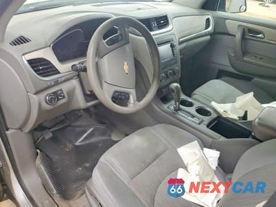 Zdjęcie 8 z 13 samochodu: 2017 CHEVROLET TRAVERSE LS VIN:1GNKVFKD1HJ267996 - miniatura
